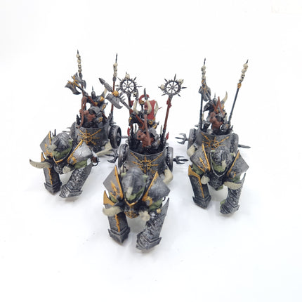Slaves to Darkness Gorebeast Chariots