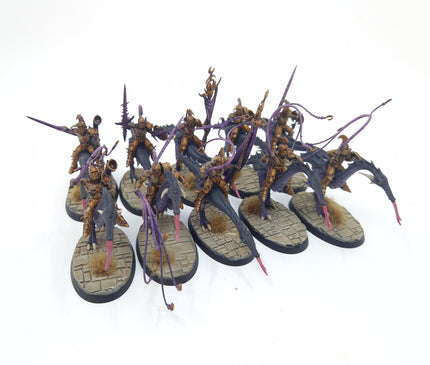 Hedonites of Slaanesh Hellstriders