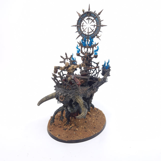 Slaves to Darkness Chaos Warshrine